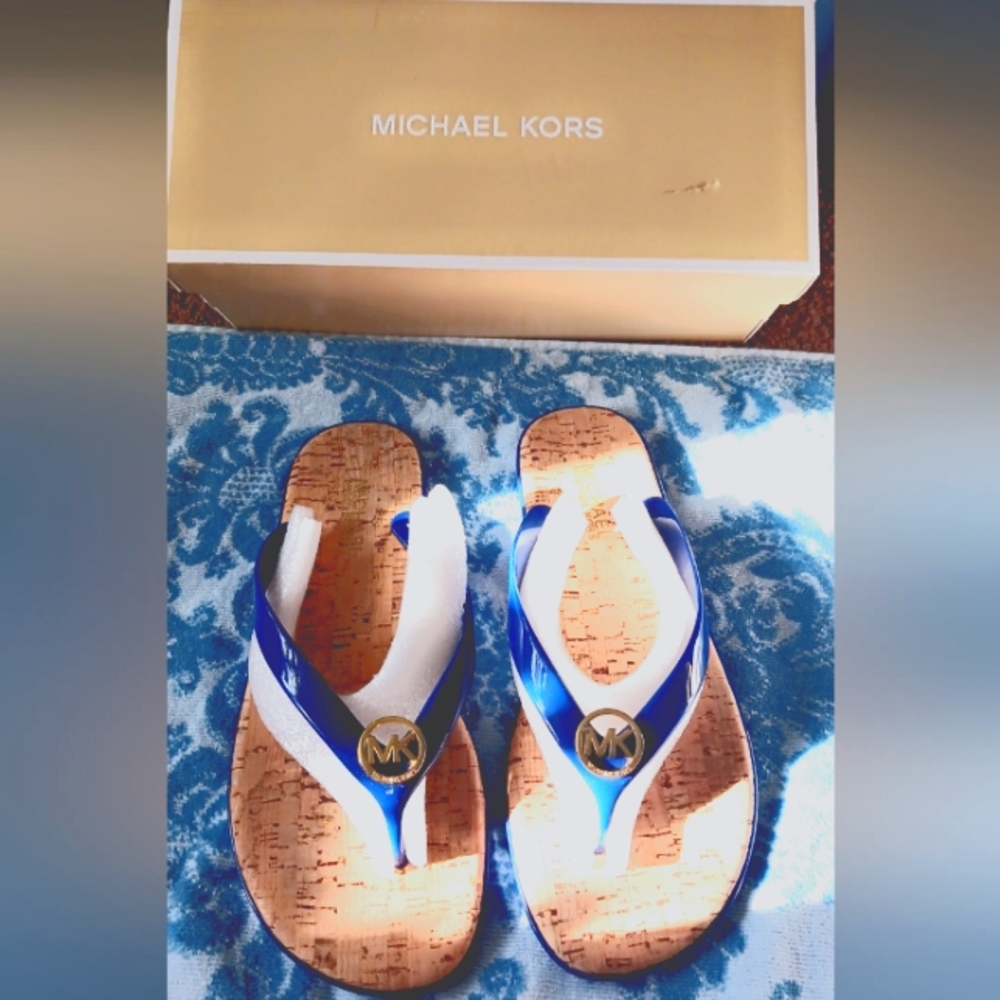 MICHAEL KORS SANDALS SIZE 8